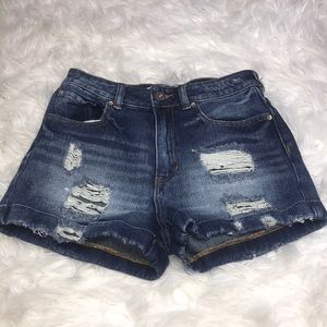 Bullhead shorts size 3